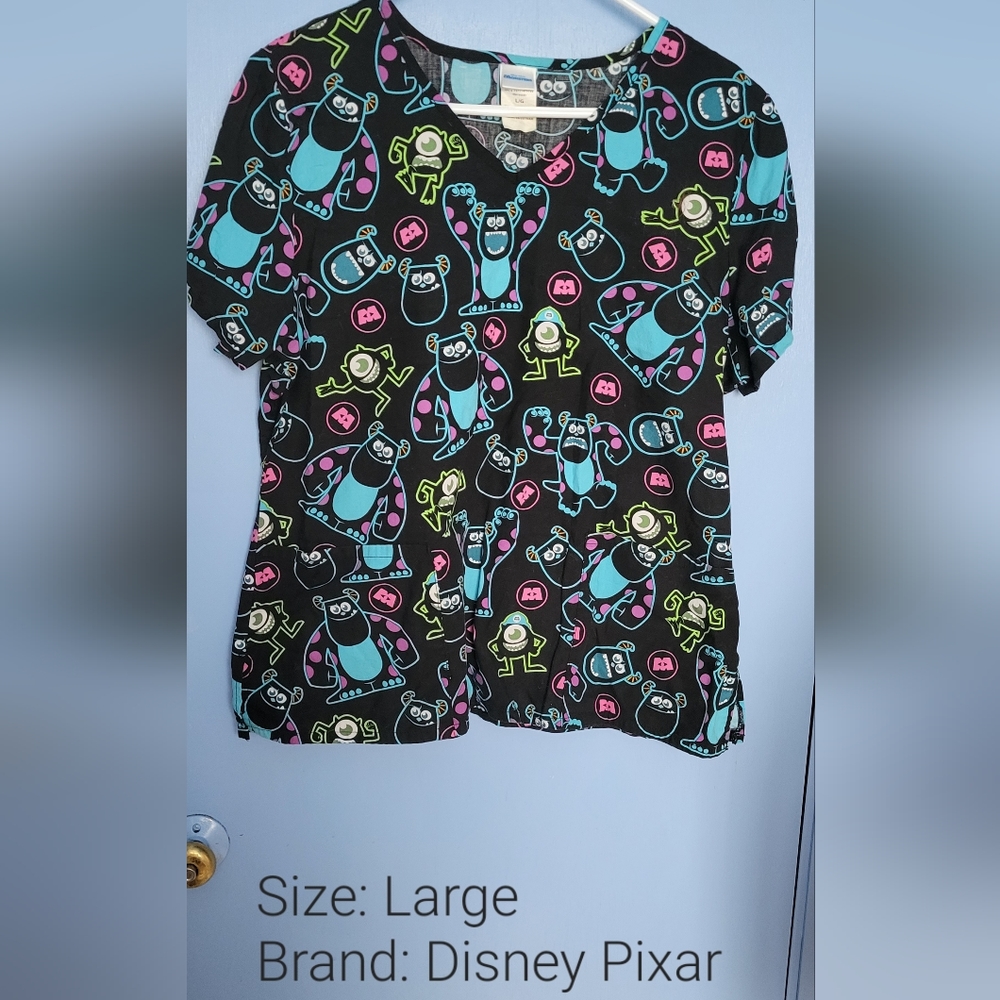 Disney Pixar scrub top: Large/Black